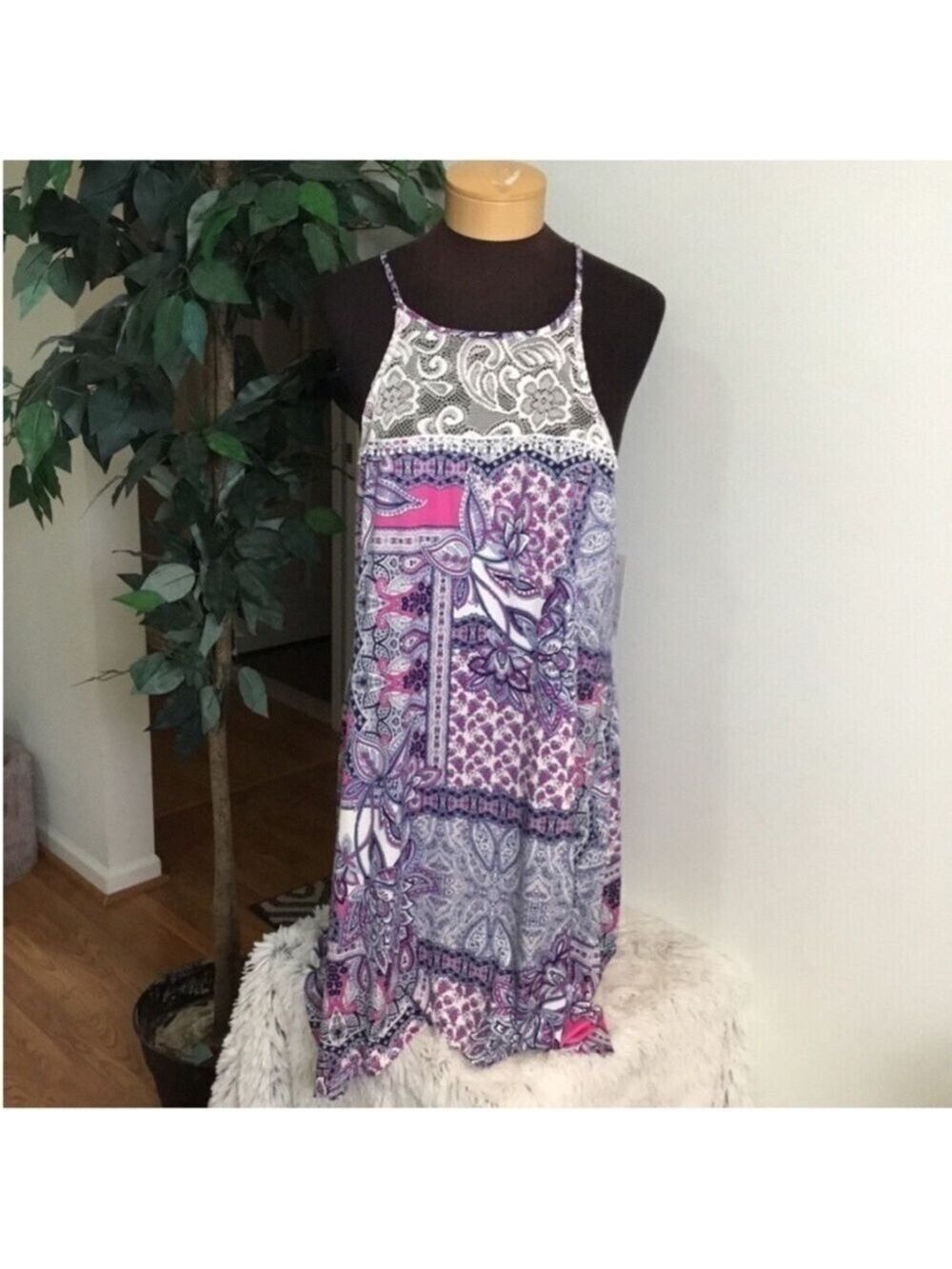 Apt 9 Chemise Woman’s Medium multi colored floral print handkerchief hem